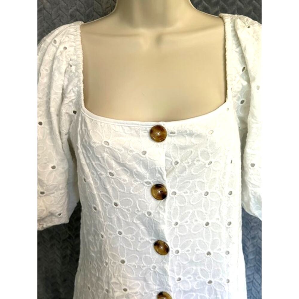 Eyelet Summer Dress All Over Daisy Floral Size 8 Cottagecore Coastal Puff Sleeve